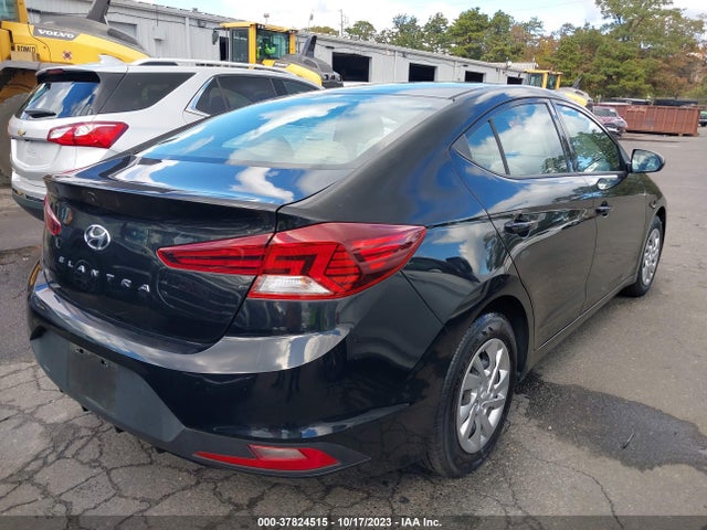 Hyundai ELANTRA SE 2019 KMHD74LF5KU781111 Image 4