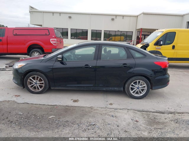 2015 FORD FOCUS SE VIN: 1FADP3F27FL371726