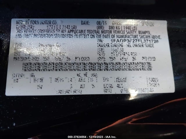 2015 FORD FOCUS SE VIN: 1FADP3F27FL371726