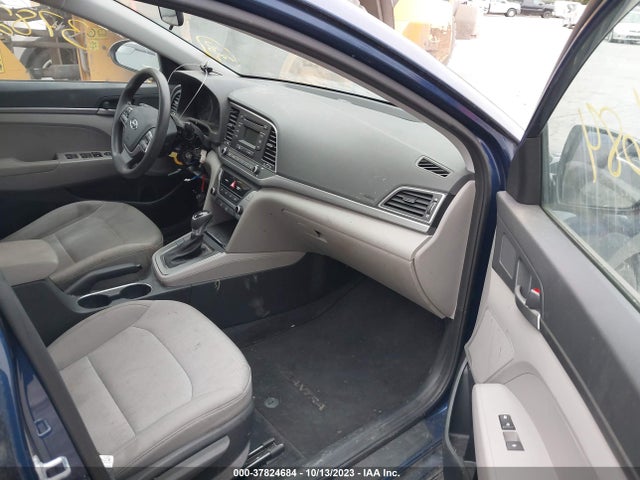 Hyundai ELANTRA SE 2018 5NPD74LF1JH295750 Image 5