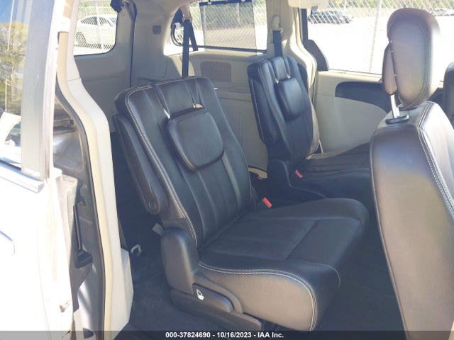 2C4RC1BG9ER257038 Chrysler Town & Country Touring