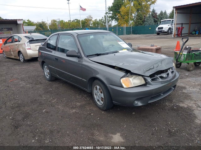 2002 HYUNDAI ACCENT GS VIN: KMHCG35C22U219837