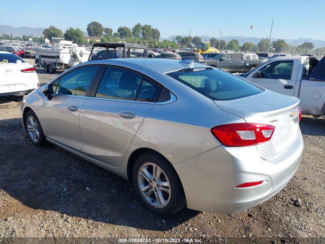 Chevrolet CRUZE LT 2018 1G1BE5SM4J7186103 Image 3