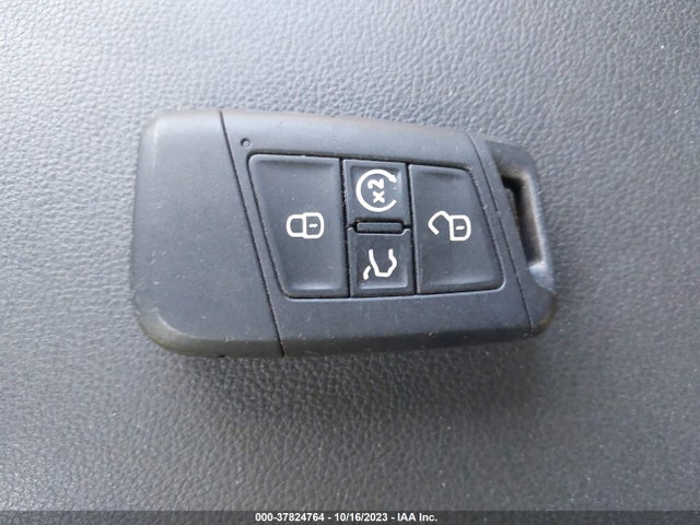 2018 VOLKSWAGEN TIGUAN 2.0T SE/2.0T SEL VIN: 3VV3B7AX5JM034320
