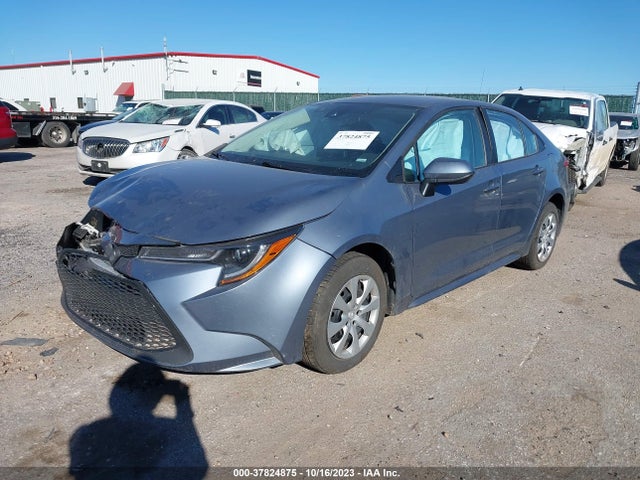 Toyota COROLLA LE 2022 5YFEPMAE8NP322742 Image 2