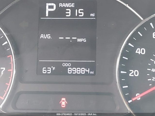 3KPFK4A72JE211197 KIA FORTE LX