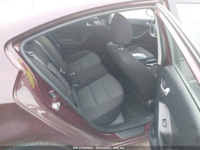 3KPFK4A72JE211197 KIA FORTE LX