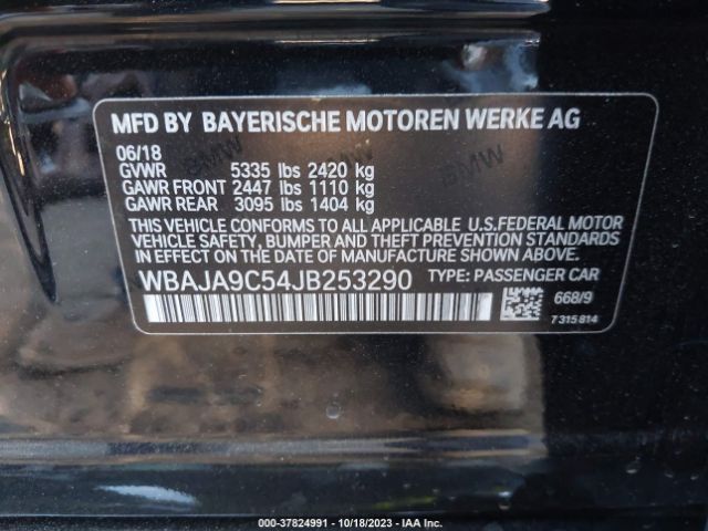 WBAJA9C54JB253290 BMW 5 Series 530e Iperformance