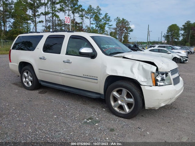 2011 CHEVROLET SUBURBAN 1GNSKKE33BR228274