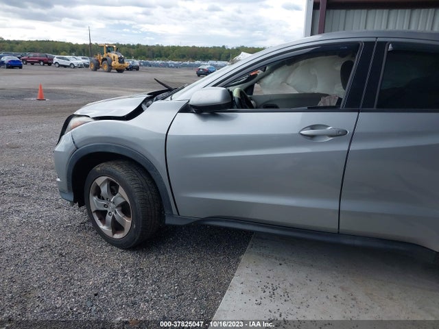 Honda HR-V LX 2017 3CZRU6H30HM704716 Image 13