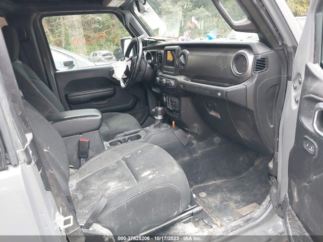 1C4GJXAN3MW762031 Jeep Wrangler Sport S 4x4