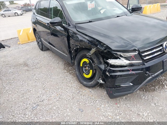 3VV3B7AXXMM104690 Volkswagen Tiguan Se/se R-line Black/sel