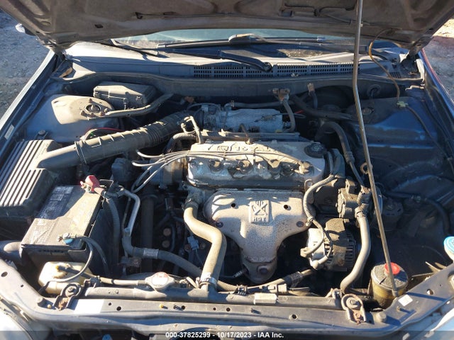 1998 HONDA ACCORD SDN DX VIN: 1HGCF8649WA188218