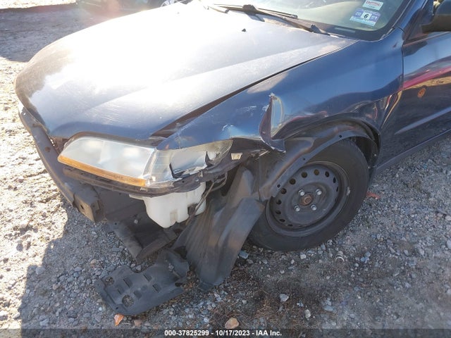 1998 HONDA ACCORD SDN DX VIN: 1HGCF8649WA188218