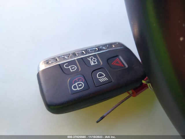 2017 JAGUAR XE SAJAD4BG0HA974451 Photo 10