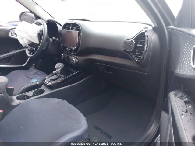 KNDJ23AU3P7894871 KIA SOUL S