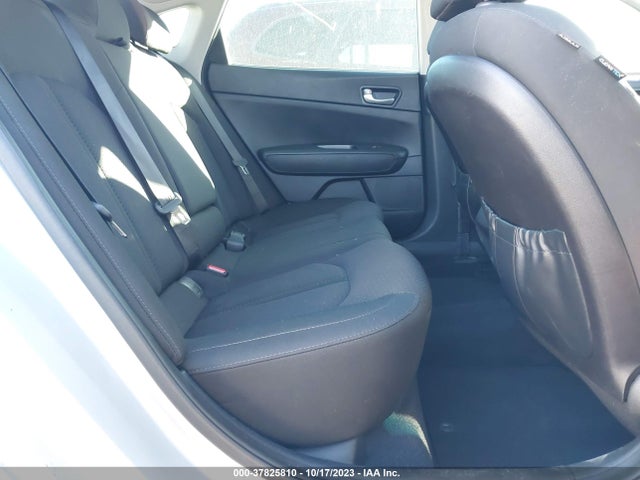 KIA Optima Lx 2016 5XXGT4L3XGG036984 Image 8