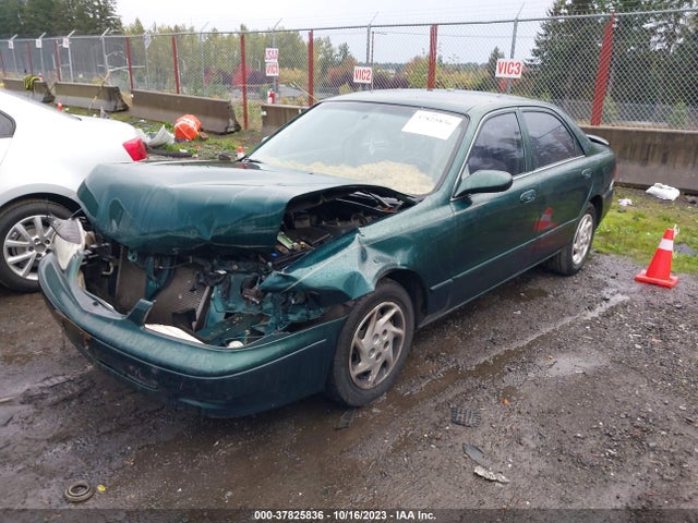 2000 MAZDA 626 LX/ES VIN: 1YVGF22C8Y5170387