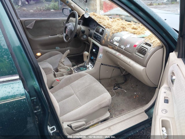 2000 MAZDA 626 LX/ES VIN: 1YVGF22C8Y5170387