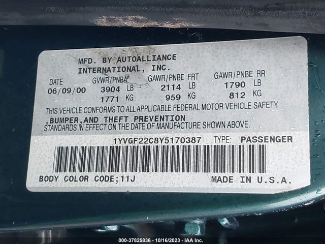 2000 MAZDA 626 LX/ES VIN: 1YVGF22C8Y5170387