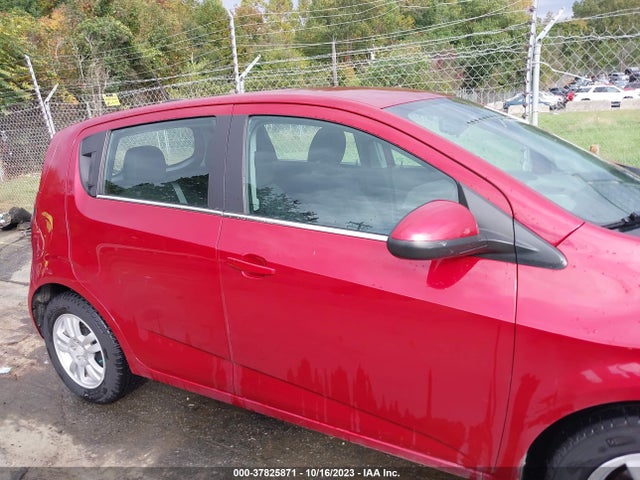 Chevrolet Sonic Lt Auto 2016 1G1JC6SH2G4134537 Image 13