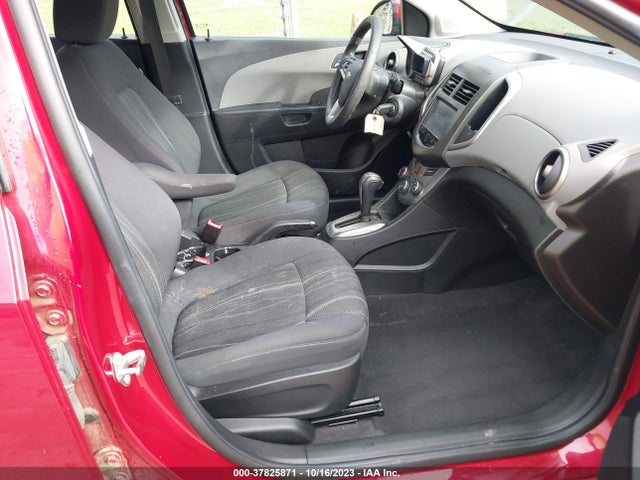 Chevrolet Sonic Lt Auto 2016 1G1JC6SH2G4134537 Image 5