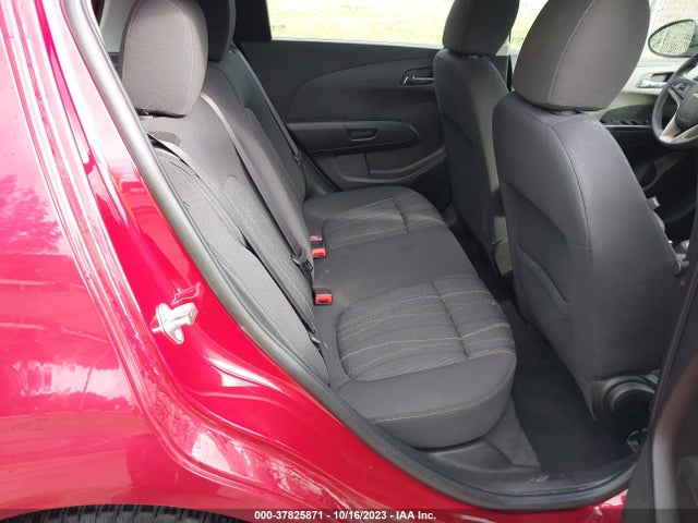 Chevrolet Sonic Lt Auto 2016 1G1JC6SH2G4134537 Image 8