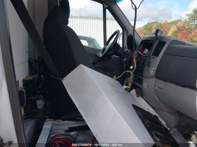 WD3PE7CC2E5911028 Mercedes-Benz SPRINTER CARGO VANS