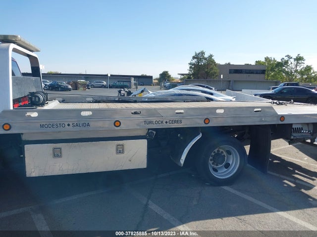 37825885 :رقم المزاد ، 3C7WDMDL6CG296834 vin ، 2012 Ram 5500 Slt مزاد بيع