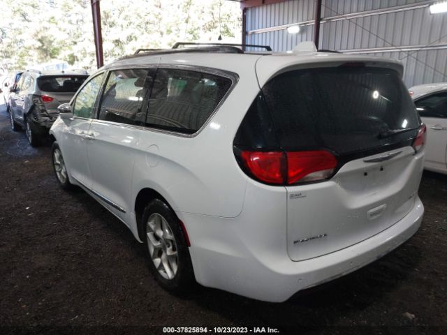 2020 CHRYSLER PACIFICA 2C4RC1GG6LR176505 Photo 2