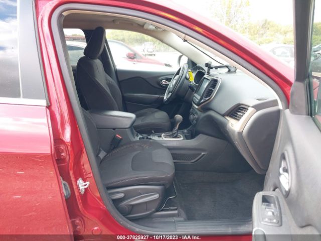 1C4PJMCS7FW745334 Jeep Cherokee Latitude
