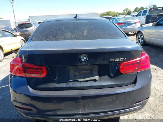 WBA8B9G32HNU52335 BMW 3 Series 330i
