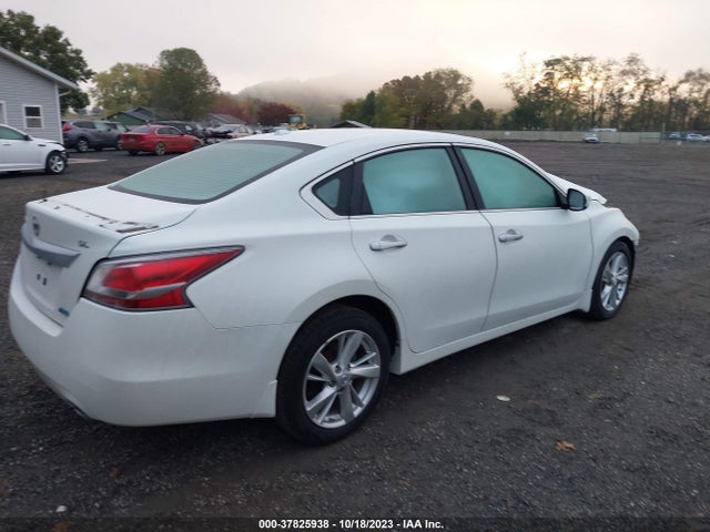 2015 NISSAN ALTIMA 2.5 SL VIN: 1N4AL3AP4FN305902