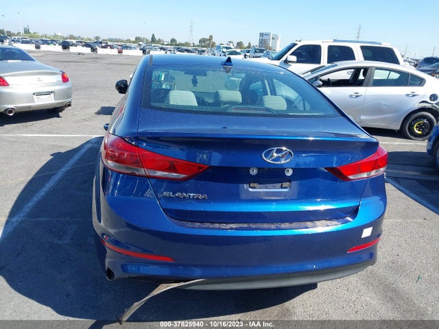 Hyundai ELANTRA SEL 2018 5NPD84LF8JH239365 Image 16