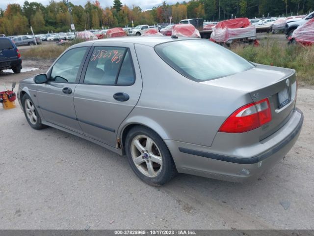 2004 SAAB 9-5 YS3ED49A643016259 Photo 2