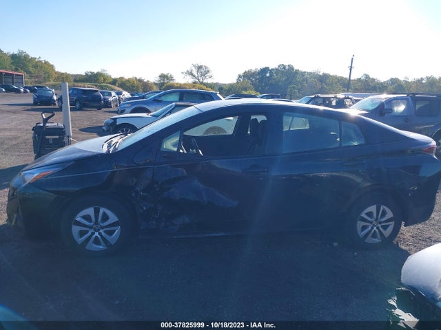 Toyota Prius Four 2016 JTDKARFU4G3516939 Image 13