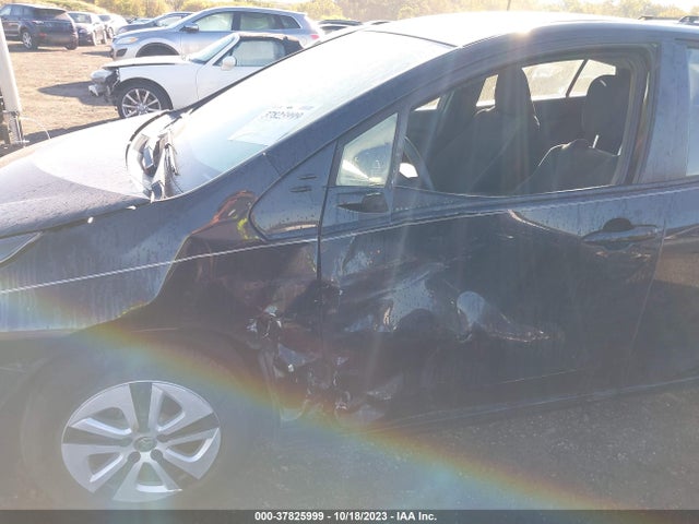 Toyota Prius Four 2016 JTDKARFU4G3516939 Image 6