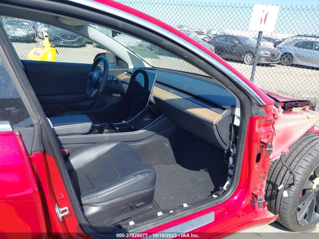 Tesla Model 3 Performance 2020 5YJ3E1ECXLF641055 Image 5