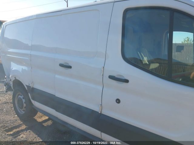 1FTYE1ZM8JKA23418 Ford TRANSIT VAN
