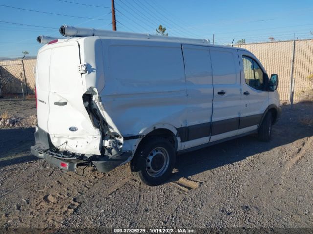 1FTYE1ZM8JKA23418 Ford TRANSIT VAN