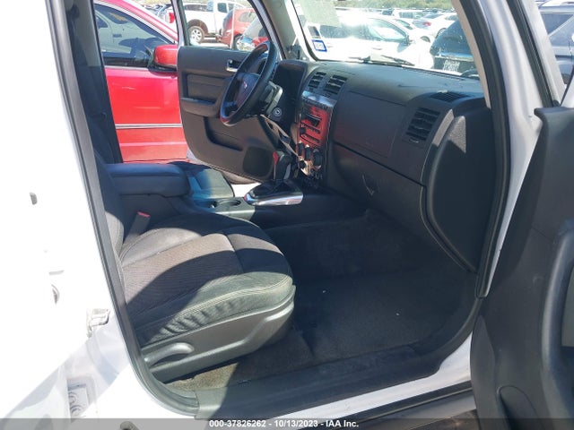 2007 HUMMER H3 SUV VIN: 5GTDN13E878170689