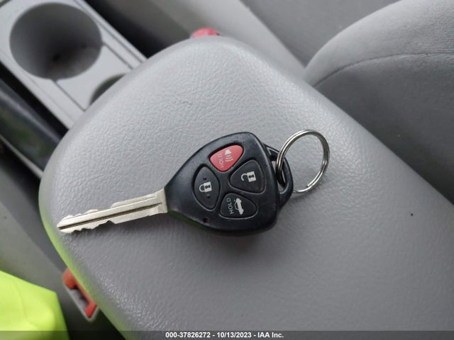 2013 TOYOTA COROLLA L/LE/S VIN: 2T1BU4EE3DC024569