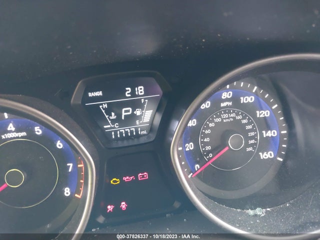 2015 HYUNDAI ELANTRA SE VIN: 5NPDH4AE8FH574319
