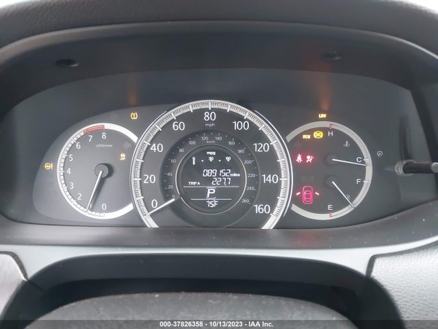 37826358 :رقم المزاد ، 1HGCR2F87FA141986 vin ، 2015 Honda Accord Ex-l مزاد بيع