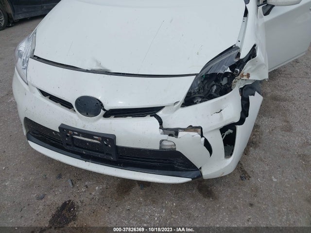Toyota Prius Three 2015 JTDKN3DU9F0435407 Image 10