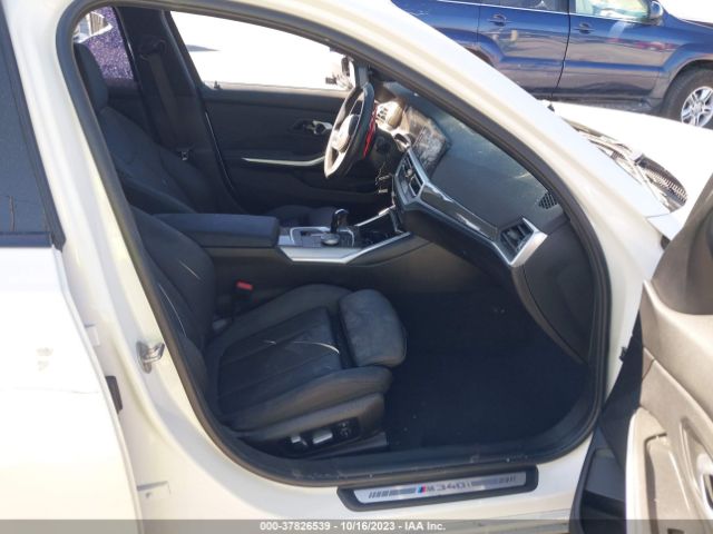 3MW5U7J04M8B60974 BMW 3 Series M340i