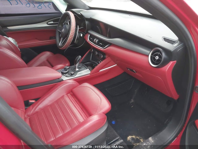 ZASPAKBN7K7C32841 Alfa Romeo Stelvio Ti Sport Awd