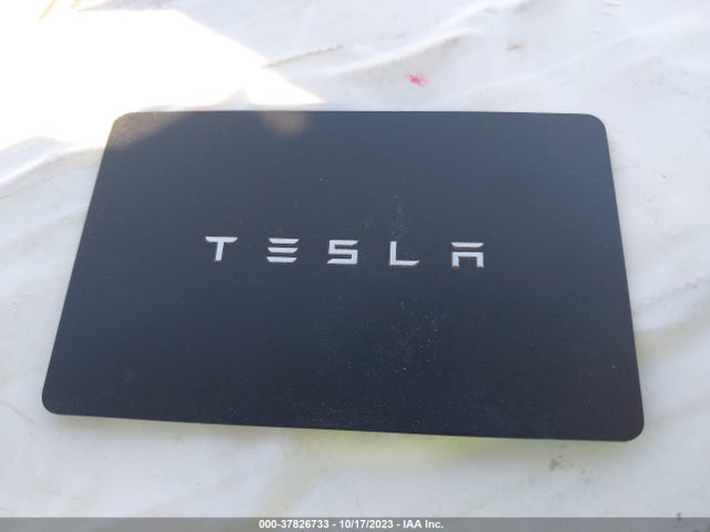 5YJYGDEE4LF034085 Tesla Model Y Long Range