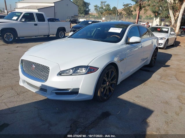 2017 JAGUAR XJ SAJWA2G77H8W12653 Photo 1