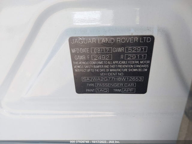 2017 JAGUAR XJ SAJWA2G77H8W12653 Photo 8